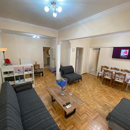 Beautiful Apartment In The Center Of 塞萨洛尼基 外观 照片